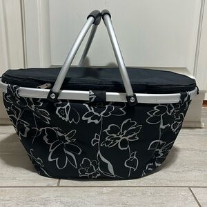 Collapsible Insulated Picnic Basket